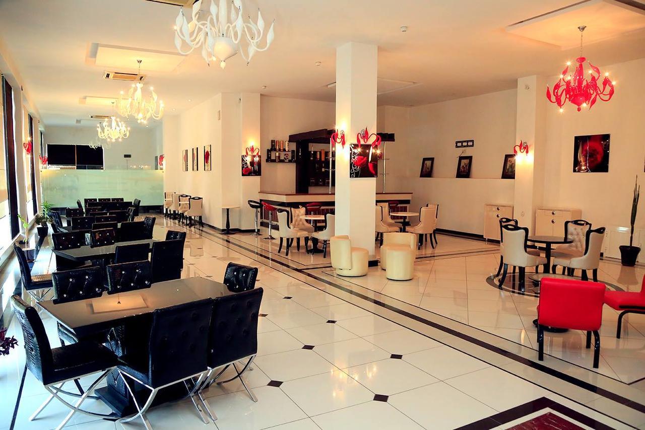 Ziyorat Luxury Hotel Fergana Exterior photo